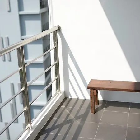 Bangkok Feliz Sukumvit69 Apartment ภายนอก รูปภาพ
